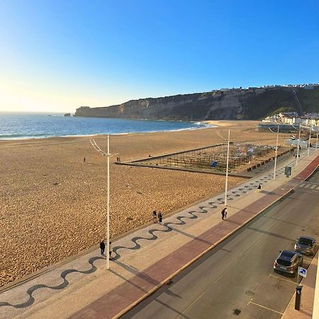 Sunset Terrace - Beachfront Apartment With Private Parking Nazare Luaran gambar