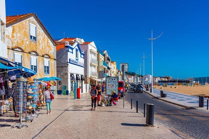 Sunset Terrace - Beachfront Apartment With Private Parking Nazare Luaran gambar