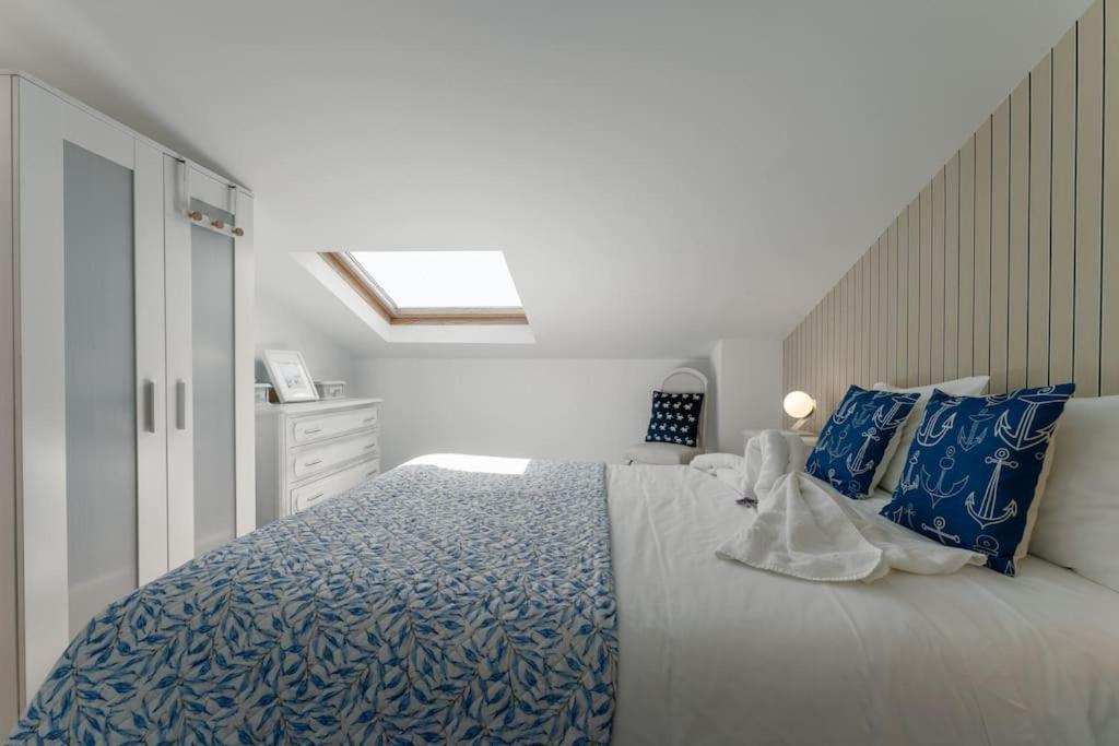 Sunset Terrace - Beachfront Apartment With Private Parking Nazare Luaran gambar
