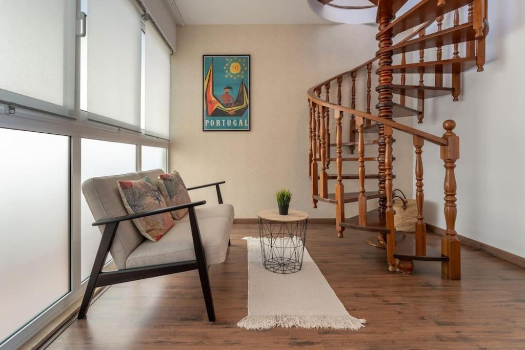 Sunset Terrace - Beachfront Apartment With Private Parking Nazare Luaran gambar